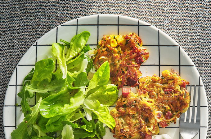 Galettes de patates douces, de chorizo et de maïs