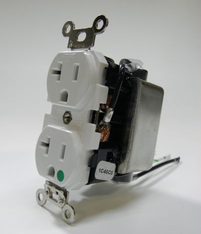 Cullen Cable Perfect Plug  (inline Receptacle filter) M...