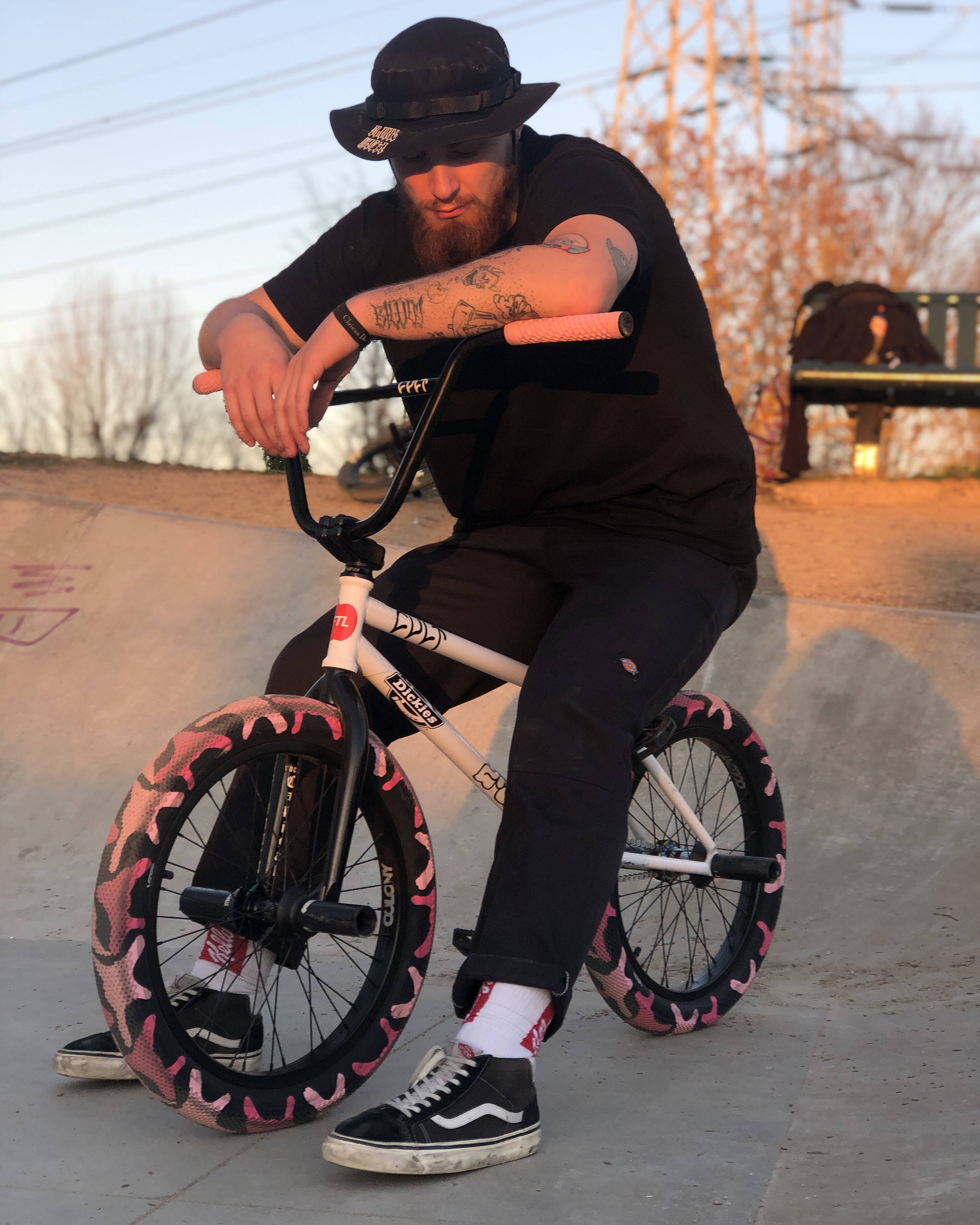 How to No Foot on a BMX. Tricks tricks RIDERS