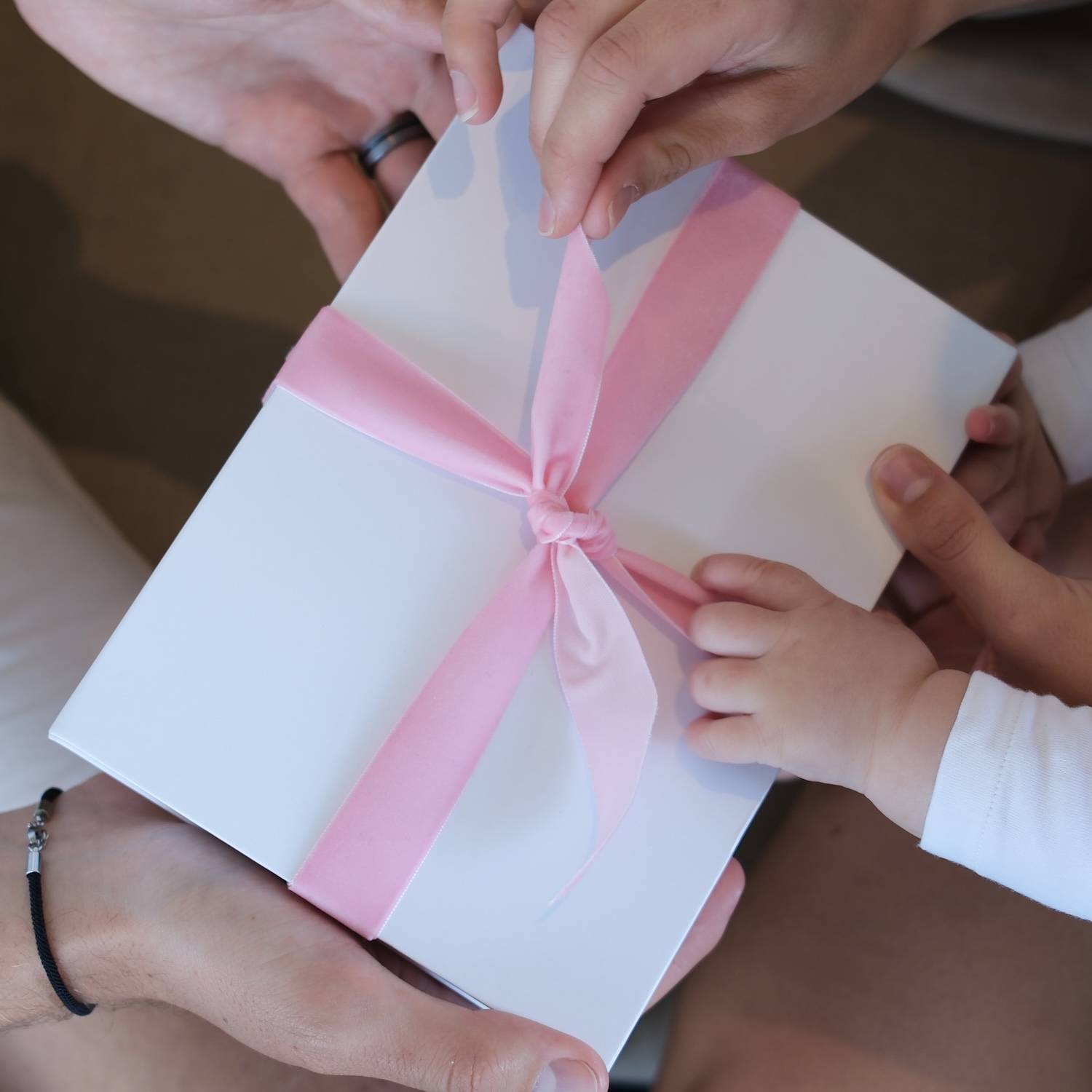 Bloomer raffiné pour bébé, en coton doux et respirant, certifié OEKO-TEX, idéal pour compléter une tenue d’enfant chic et confortable, cousu au Portugal