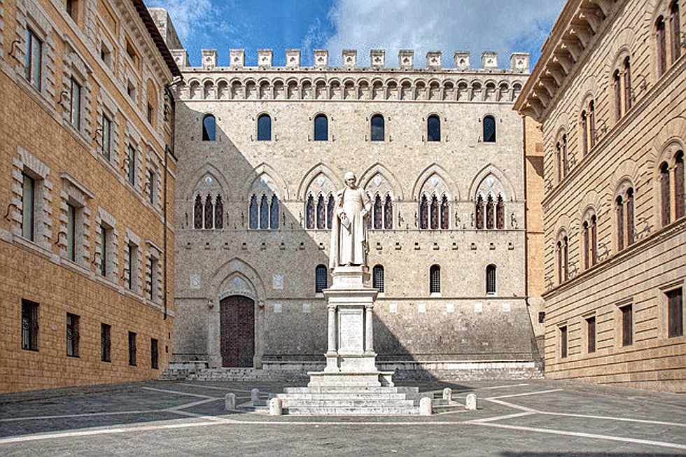  Siena (SI)
- MPS Piazza Salimbeni Rocca Salimbeni