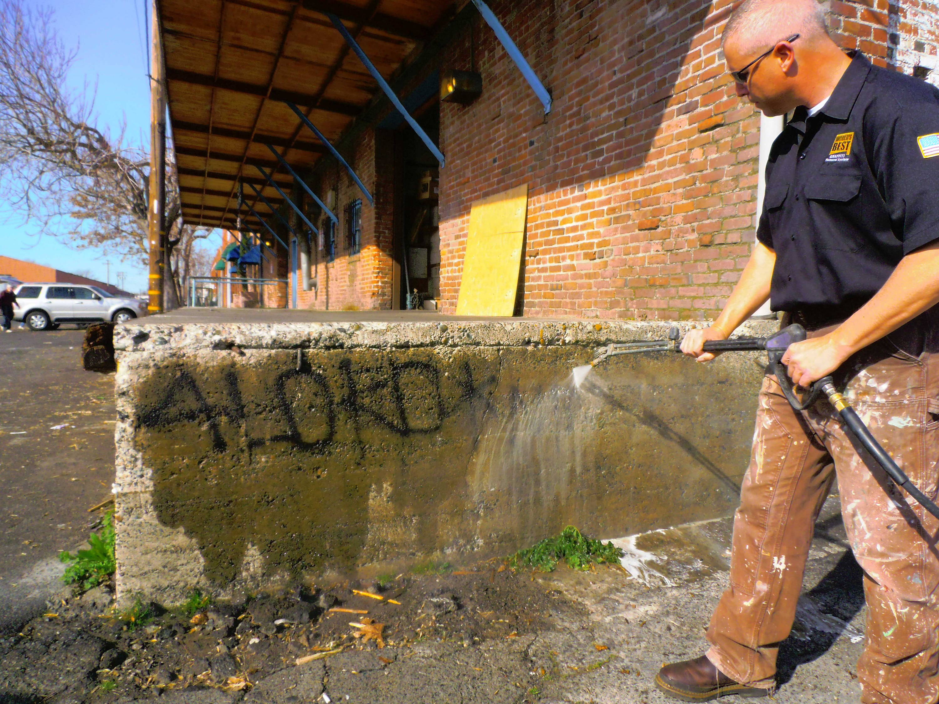graffiti removal from brick stone and masonry surfaces