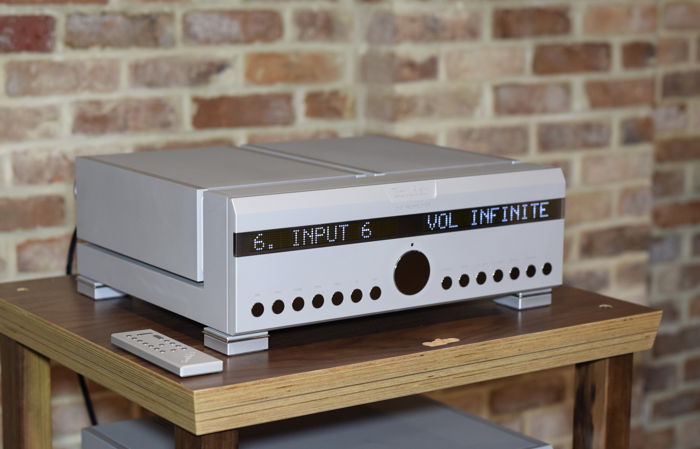 Boulder 2110 preamplifier