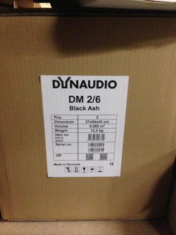Dynaudio DM 2/6 Bookshelf / Stand mounted loudspeakers.