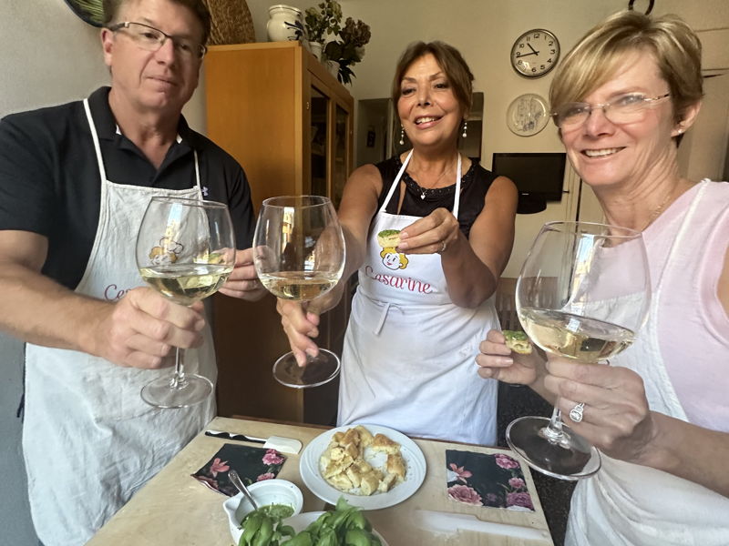 Corsi di cucina Genova: Scopri Genova: aperitivo autentico nel centro storico