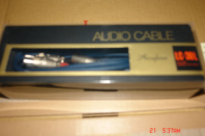 ACCUPHASE INTERCONNECTS LC-30 XLR CABLES WITH BOX AND M...