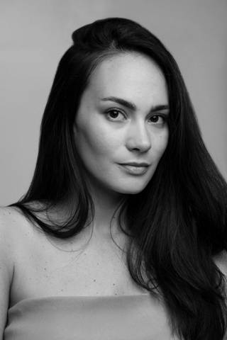 Laura Pons