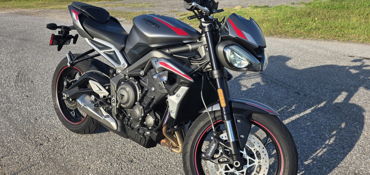 2022 TRIUMPH STREET TRIPLE 765 R motorcycle for rent near Old East Hill, FL
