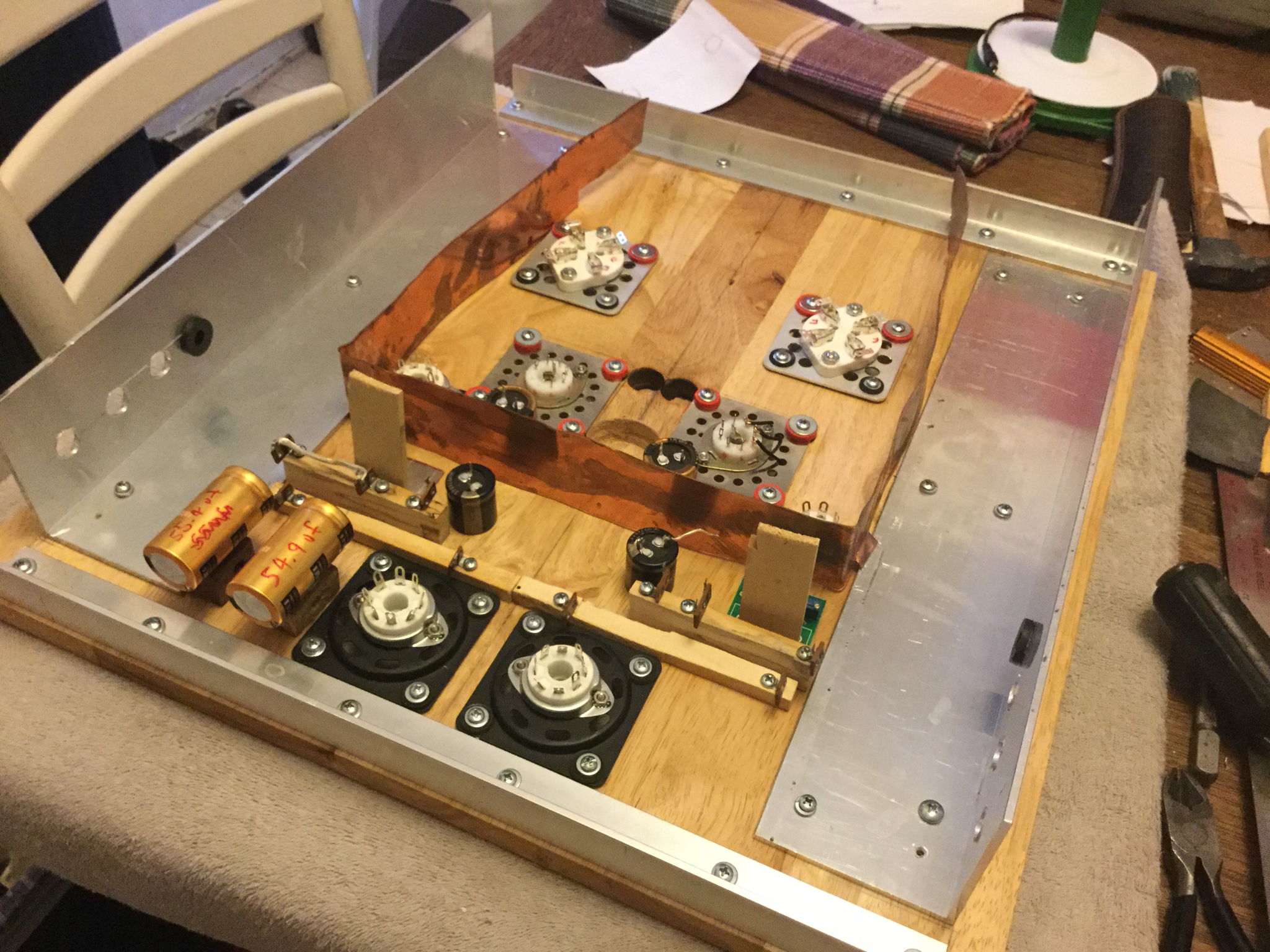 looking at capacitor placement and considering isolating the circuit from the power supply with a copper box