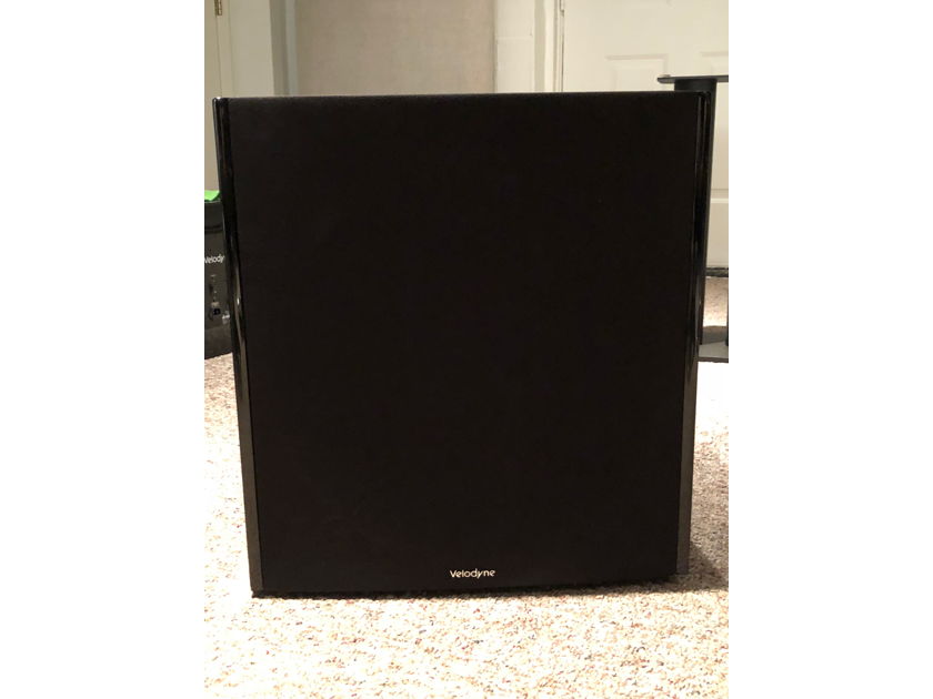 Velodyne DD-18 plus - The ultimate in subs.