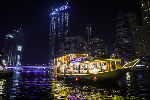 Экскурсия по ночному Дубаю с прогулкой на катере