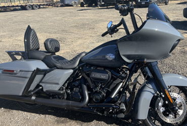 2022 HARLEY-DAVIDSON ROAD GLIDE SPECIAL motorcycle for rent near Brentwood, CA