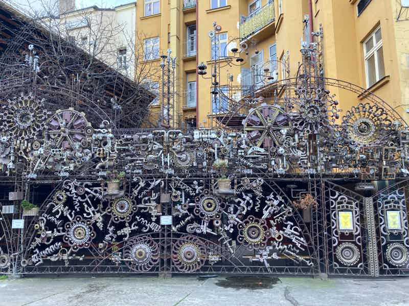 Alternative Prague Walking Tour - photo 5