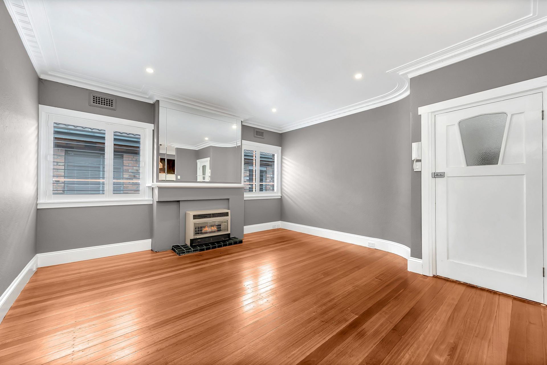 FOR LEASE- Live the Deco Dream on Domain- South Yarra - Image 5