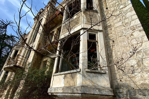 «Дом призраков» — Джип-тур по заброшенным местам в Гагре