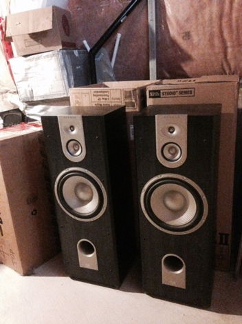JBL  S312 Studio Series Stereo Speakers Floor Standing