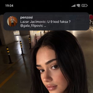 Laura/Leona's avatar