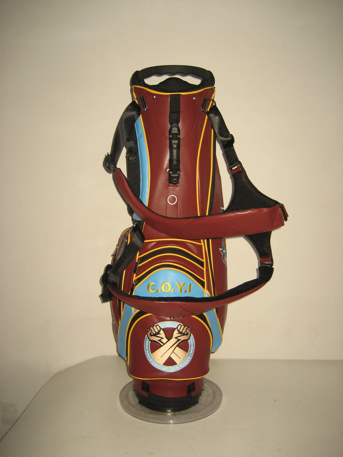 Customised football club golf bags by Golf Custom Bags 17