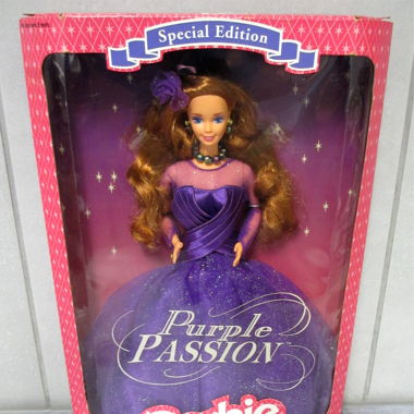 1995 Mattel Barbie Purple Passion Violettes Kleid