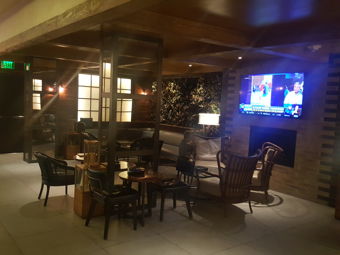 Back lounge