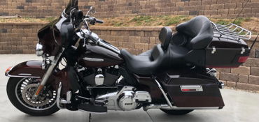 2011 HARLEY-DAVIDSON FLHTK ELECTRA GLIDE ULTRA LTD (TWO-TONE DARK RED) motorcycle for rent near Vista, CA