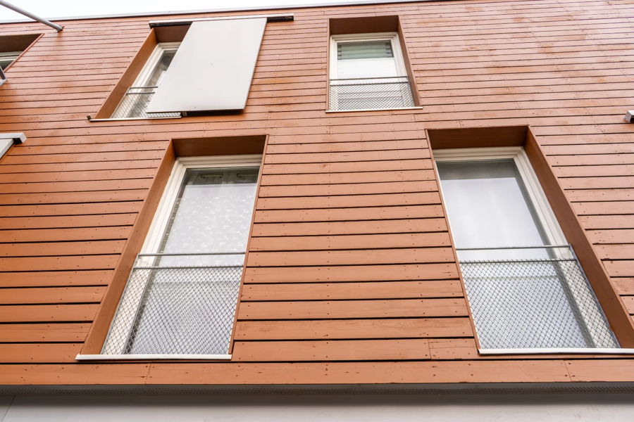 Bardage bois sur une façade rénovée — photo 4