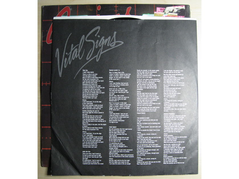 Survivor - Vital Signs - 1984 Scotti Bros. Records FZ 39578
