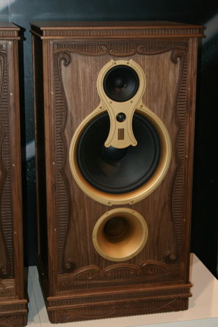 Swans Speakers F10 PAIR, VERY ORNATE AND GORGEOUS STATE...