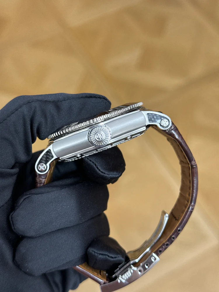 Roger Dubuis Easy Diver Tourbillon, image 2