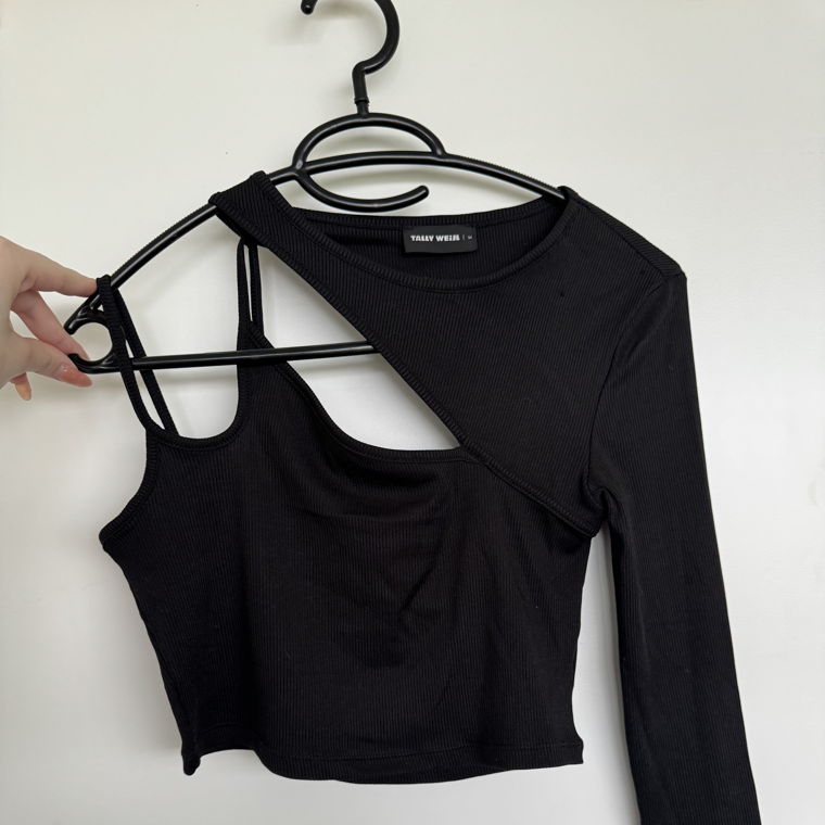 crop top mit cut outs