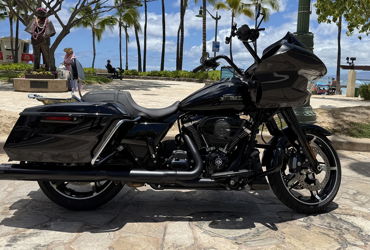 2025 HARLEY-DAVIDSON ROAD GLIDE motorcycle for rent near Honolulu, HI