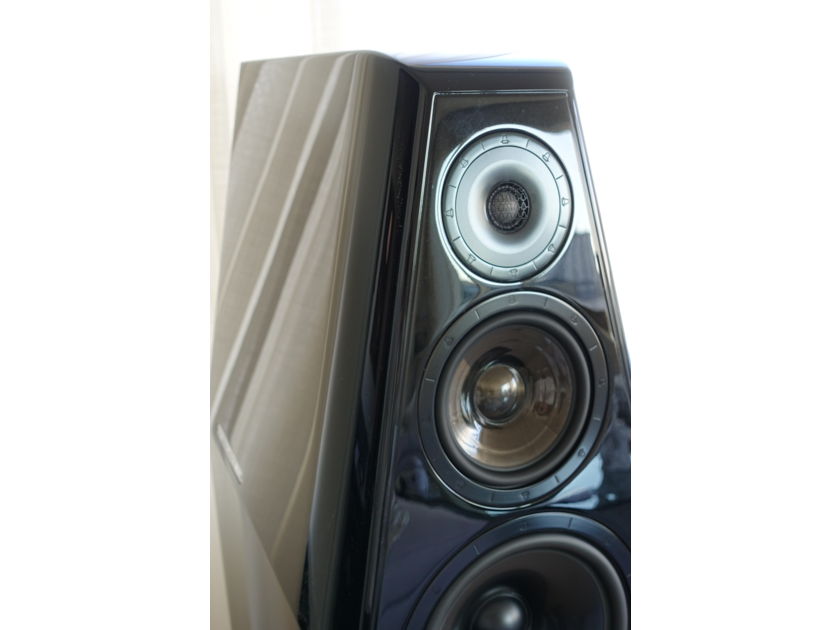 Mint - your new pair of Kharma Elegance dB11-S speakers