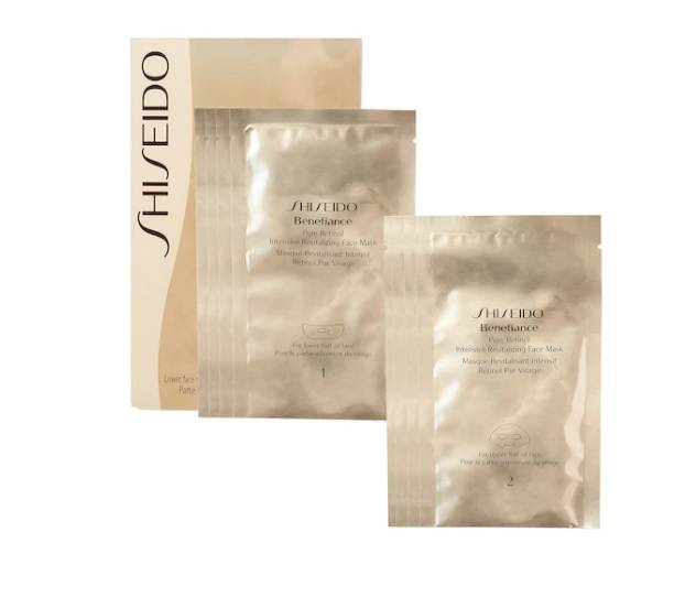 A pure retinol intensive revitalizing face mask with a rich infusion of moisture to help improve skin texture is an ideal gift for your mother