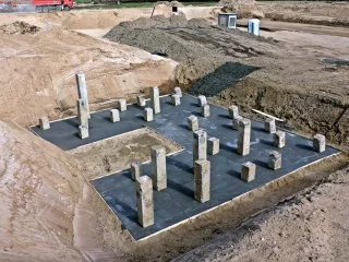  Wykonanie betonu podkładowego pod przyczółek P1 obiektu WD-7a w km 4+190