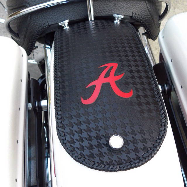 custom houndstooth Alabama fender bib