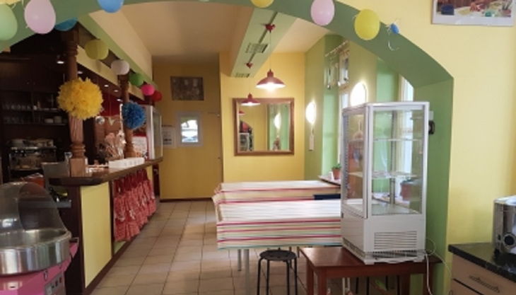 kinder kochschule bar und essbereich