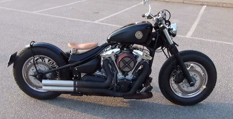 Custom Yamaha Roadstar Bobber with retro design