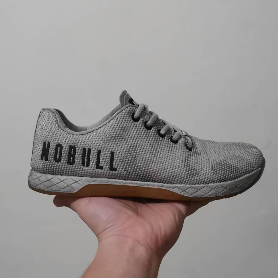 Performing Nobull Canvas Trainer