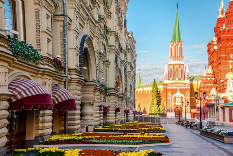 «Московские жемчужины»: экскурсия с входными билетами в Оружейную палату