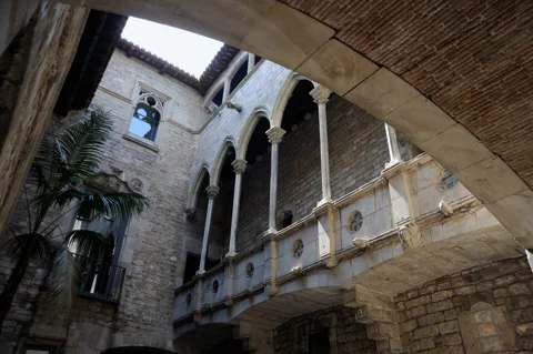 Picasso Museum: Guided tour in English, Fast access