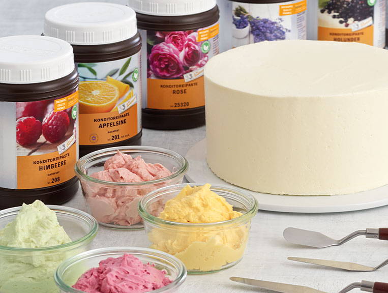Dreidoppel Flavor Paste Jars with Cake and Buttercream