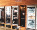Kühlschränke im Ab-Hof-Verkaufsraum am Wagyuhof