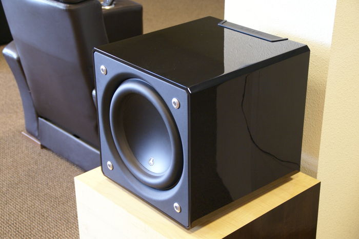 JL Audio E-112  Gloss Black