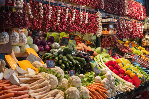 Central Market Hall Guided Food Tour with Tastings
