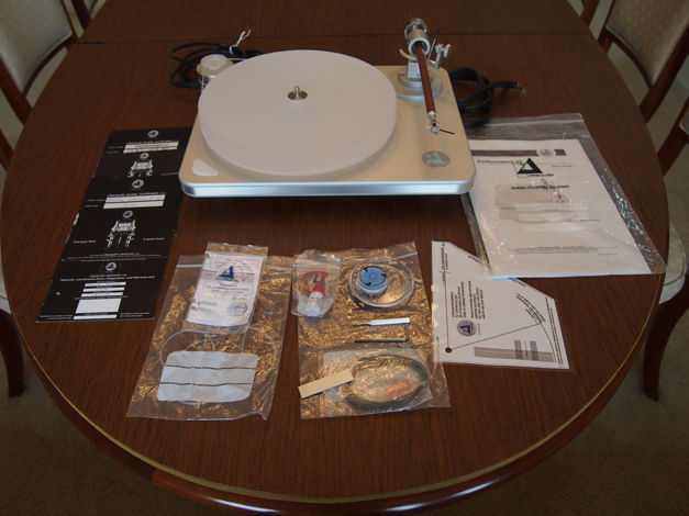 Clearaudio Turntable Performance SE with Satisfy Satine...