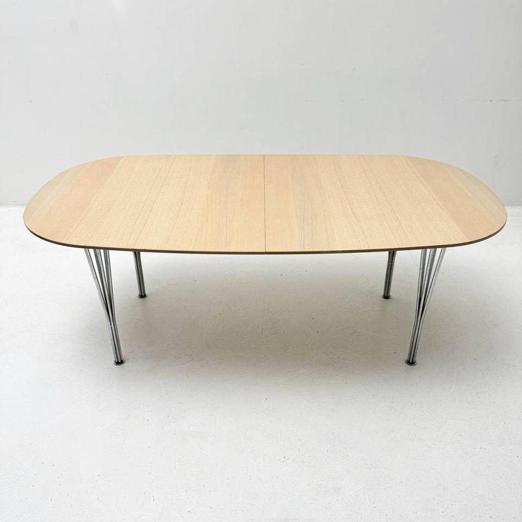 Ovaler Tisch made in Denmark 