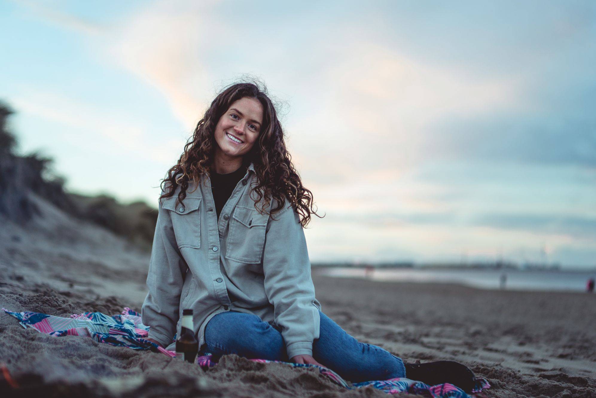 picture of girl with wavy hair on beach