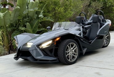 2023 POLARIS SLINGSHOT SL motorcycle for rent near Miami Beach, FL