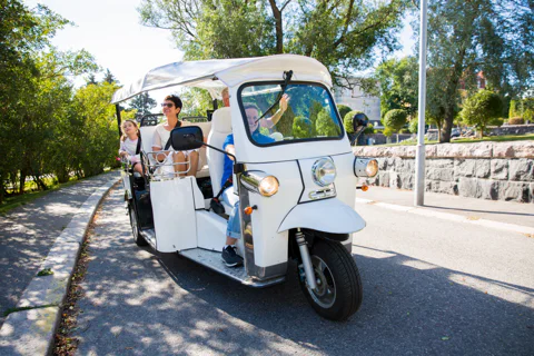 Sightseeing Tour by an Electric Tuktuk
