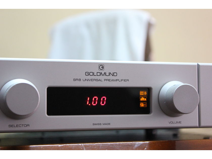 GOLDMUND SR-8 preamplifier + D/A conversor Universal voltage